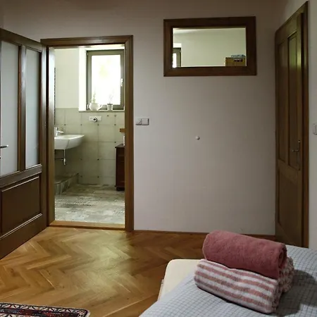 Na Statku Apartment Vedomice